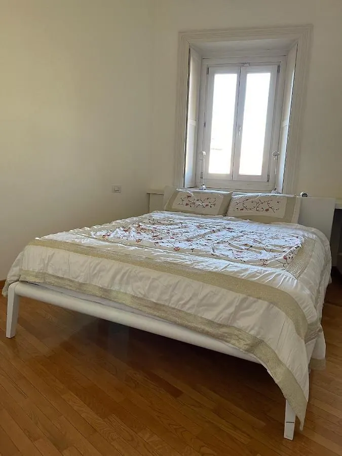 Luxury Via Pozzone Milano Роскошный шатер Милан